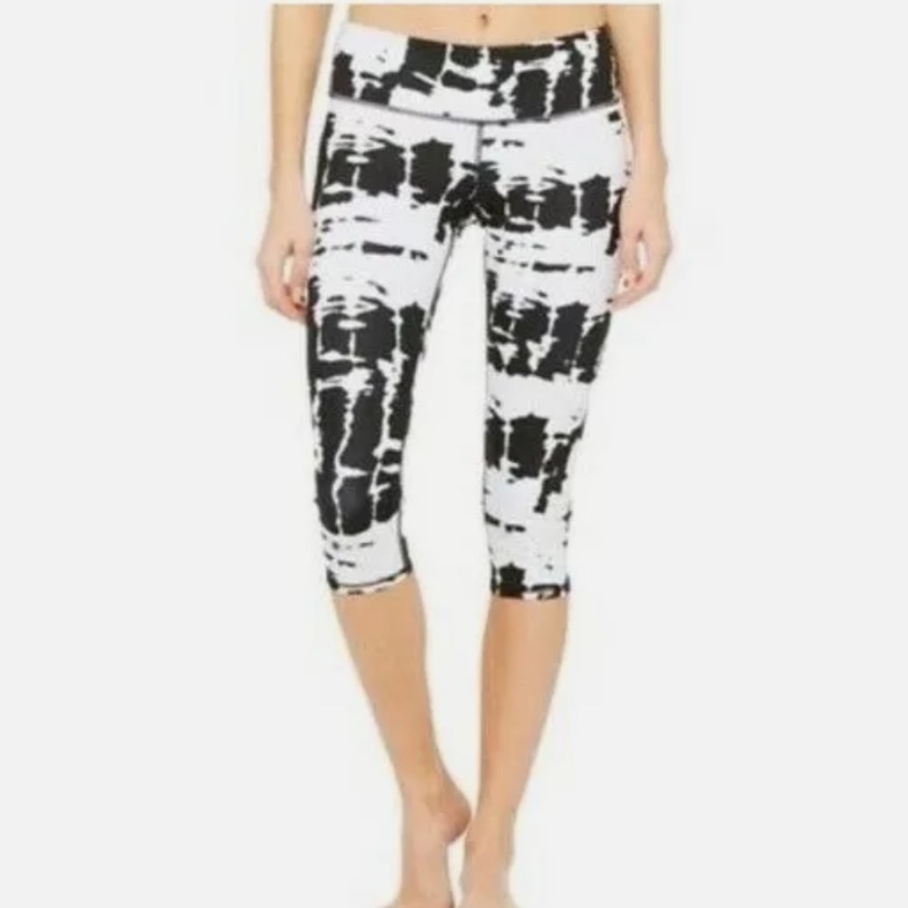 Alo Yoga Airbrush Bleach Tie Dye Cropped Leggings size small